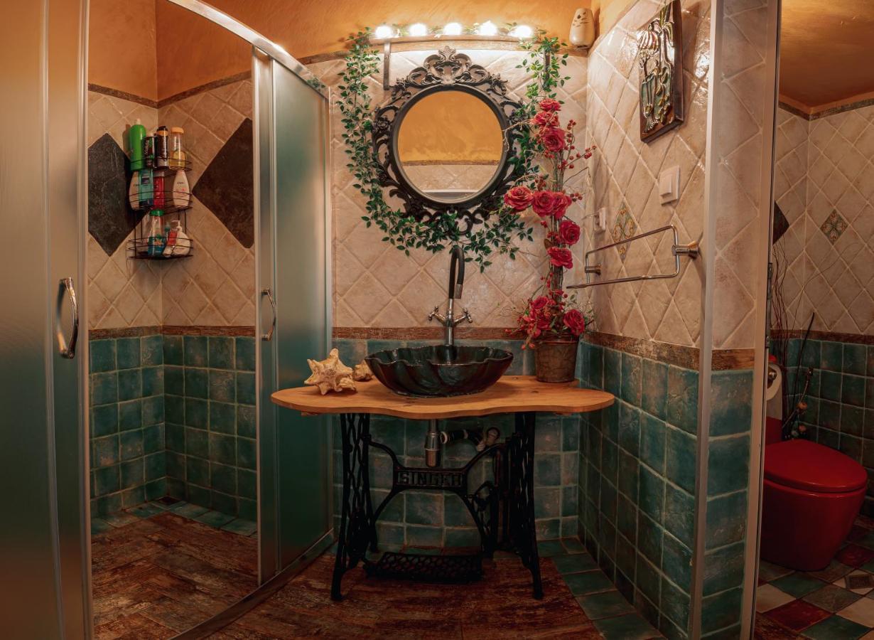 King Lux - Top Location - Massage - Garden! Appartamento Sofia