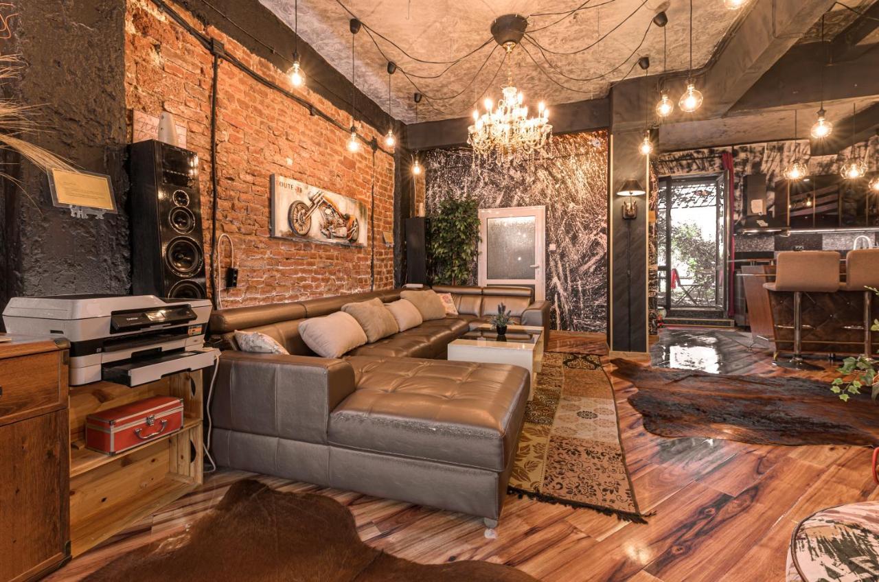 King Lux - Top Location - Massage - Garden!