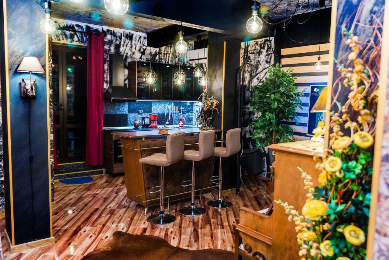 King Lux - Top Location - Massage - Garden! *