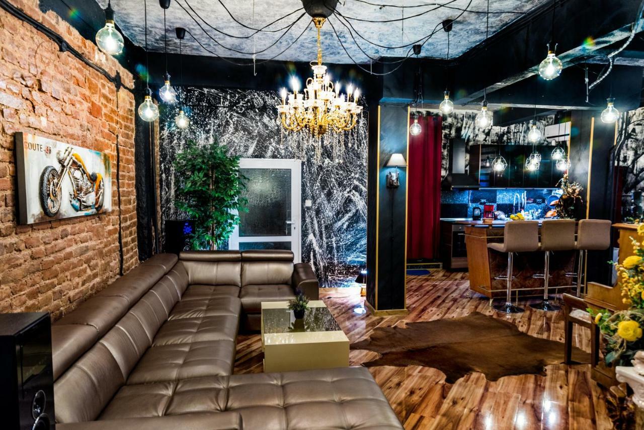 Appartamento King Lux - Top Location - Massage - Garden! Sofia