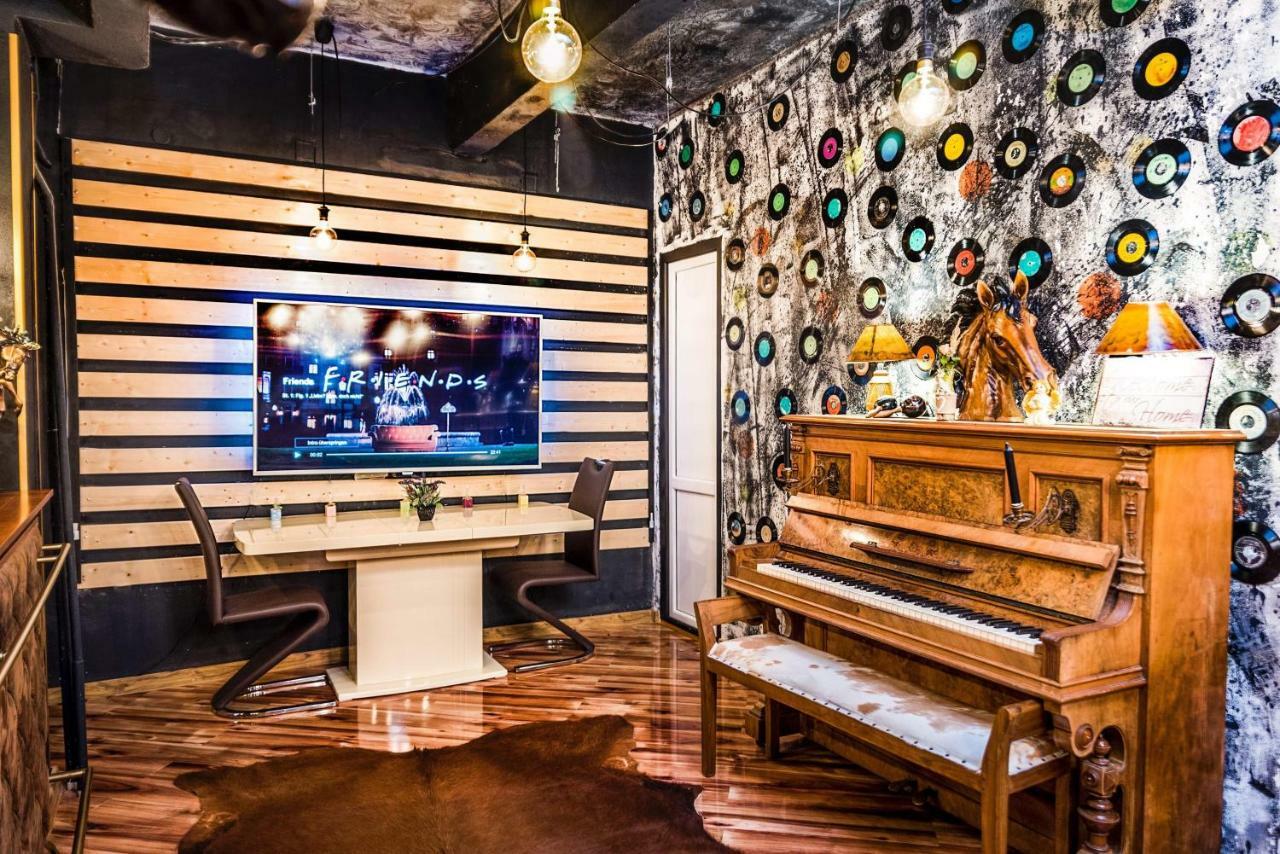 Appartamento King Lux - Top Location - Massage - Garden! *